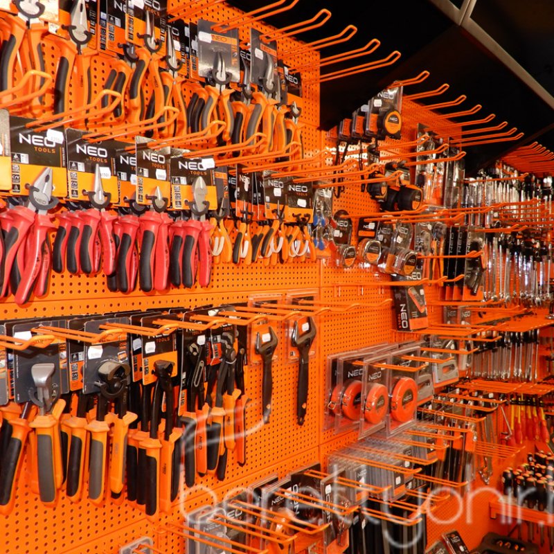 SZABÓ szerszámcentrum 04